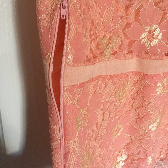 Lace Coral/Gold Shirt - Picture 3 of 3